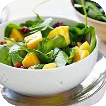 Salada com queijo